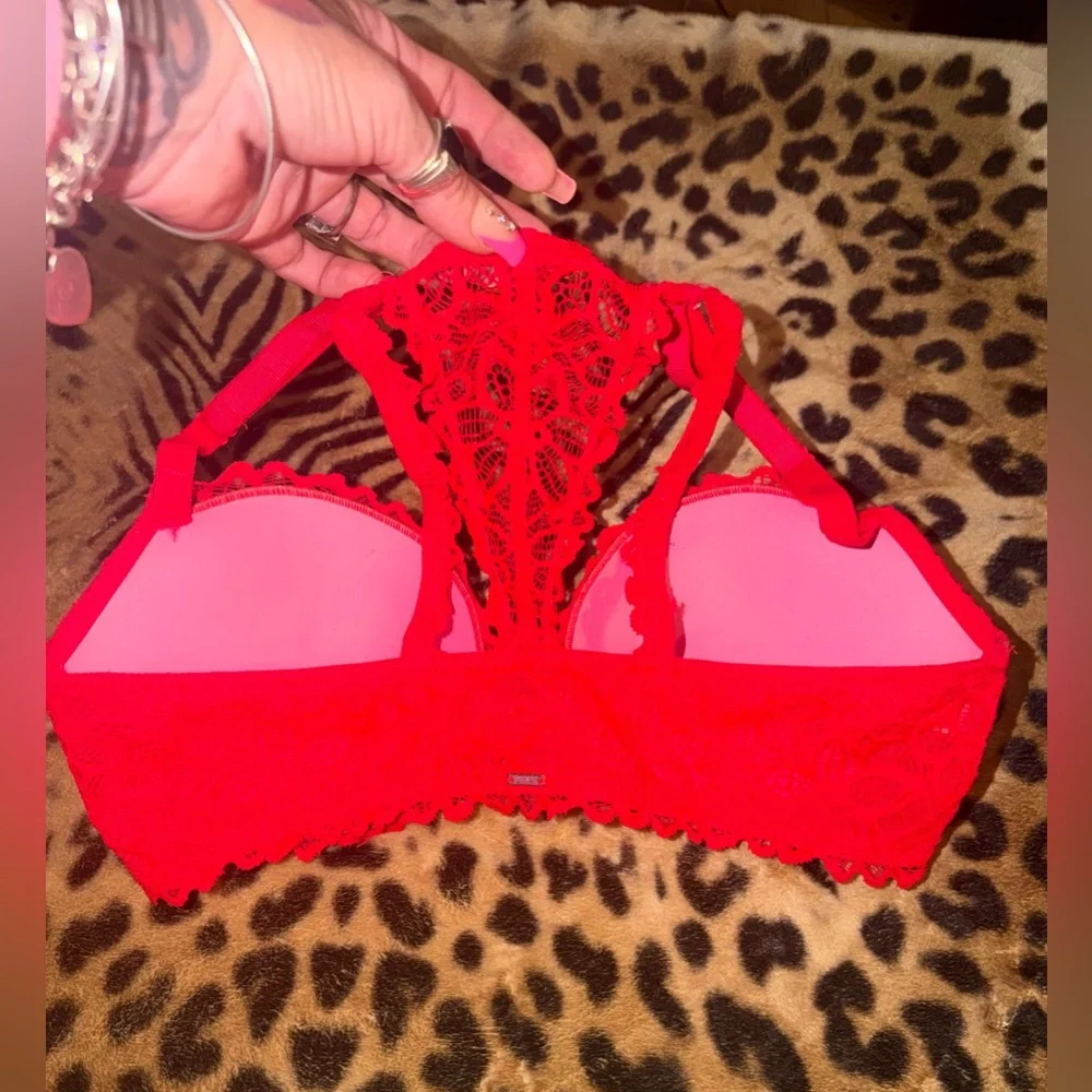 PINK Victoria's Secret Red Lace Bra - Picture 3 of 6